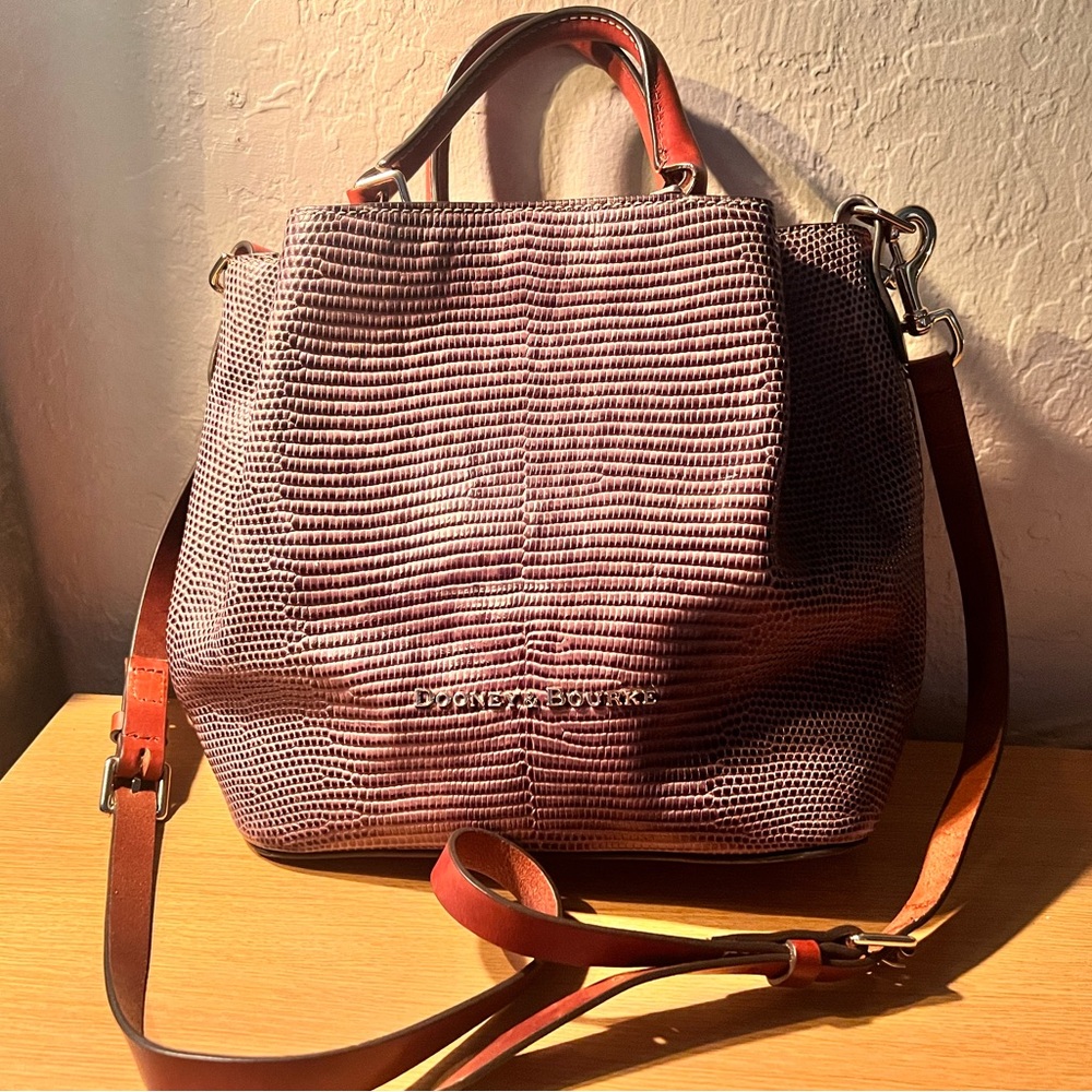 Dooney & Bourke Embossed Lizard Medium Barlow